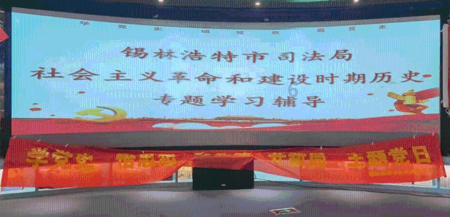 牡丹区交警携手返乡大学生志愿者开展文明交通宣传活动